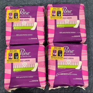 4 packs Poise Daily Liners - Very Light